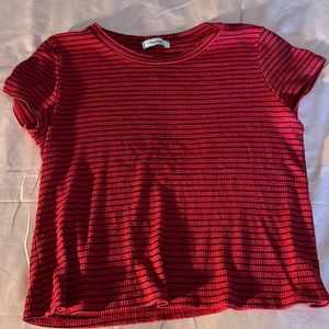 brand is teenbell. Size S. Little crop. Worn once in good condition.